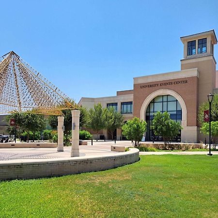 Howard Johnson By Wyndham San Marcos Εξωτερικό φωτογραφία