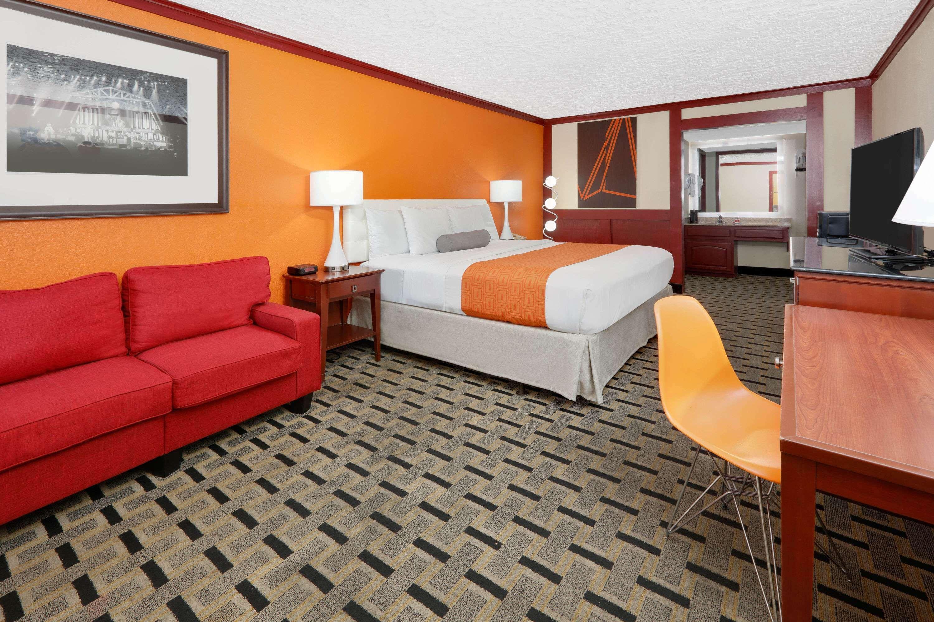 Howard Johnson By Wyndham San Marcos Εξωτερικό φωτογραφία