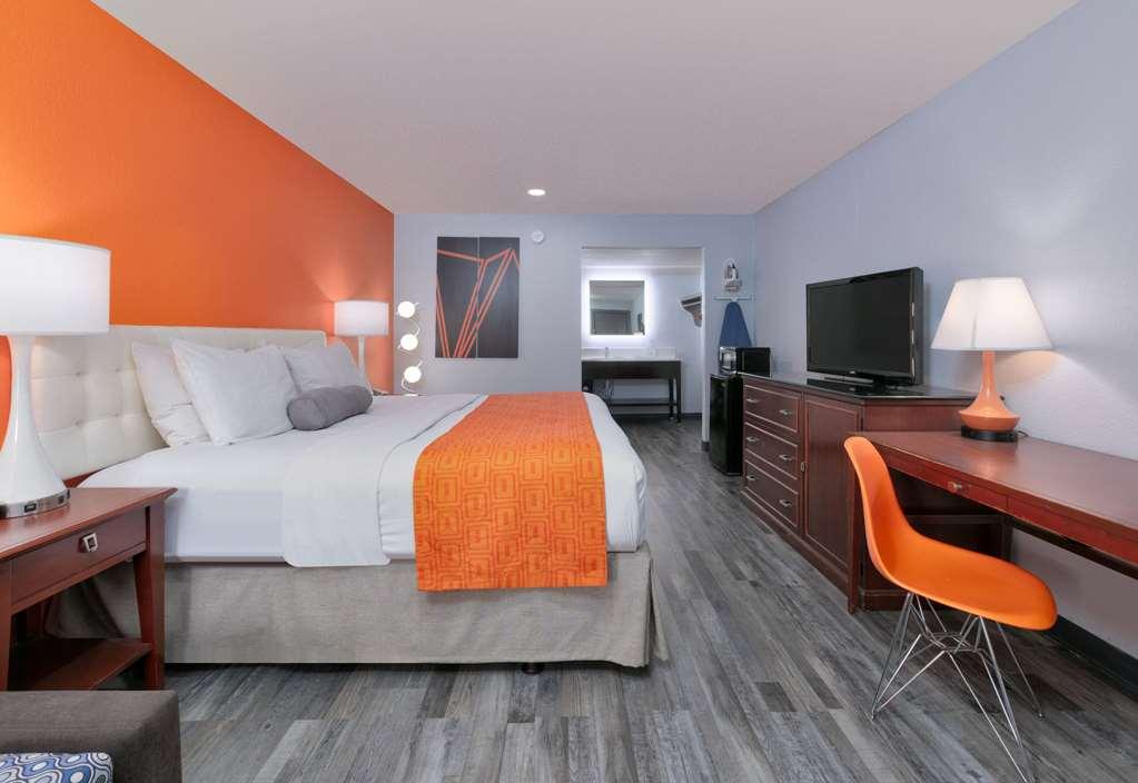 Howard Johnson By Wyndham San Marcos Δωμάτιο φωτογραφία