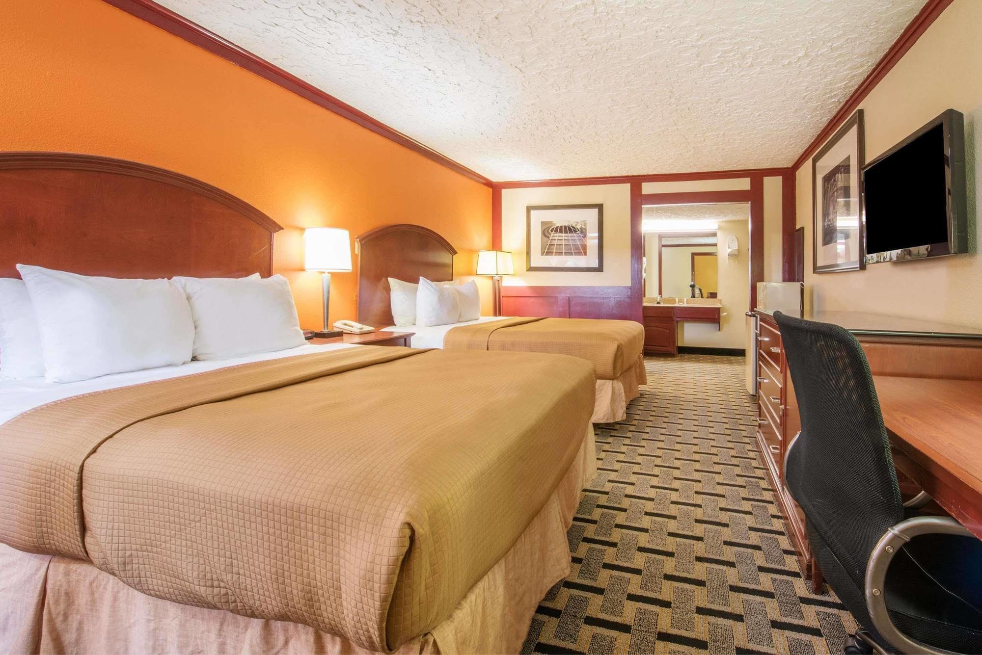Howard Johnson By Wyndham San Marcos Εξωτερικό φωτογραφία